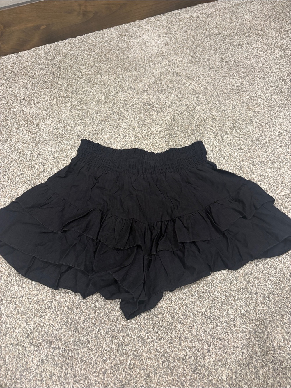 SHEIN Black Ruffled Mini Skirt